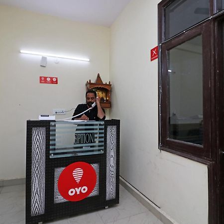 Oyo Triage Home Stay Ноида Екстериор снимка