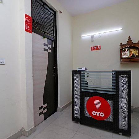 Oyo Triage Home Stay Ноида Екстериор снимка